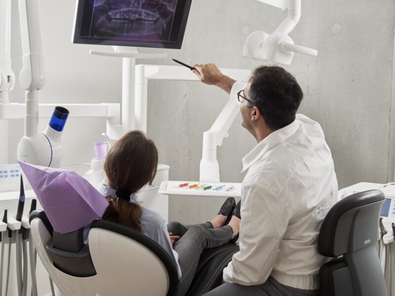 高貴林中心華人牙醫診所 (Coquitlam Centre Dental Clinic)