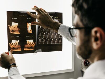 本拿比華人醫療牙醫中心 (Metrotown Dental Centre)